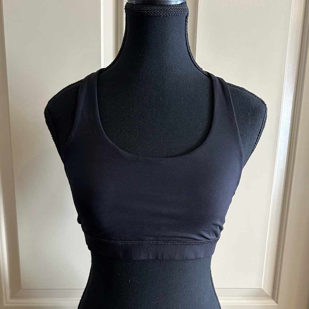 Lululemon Invigorate Bra